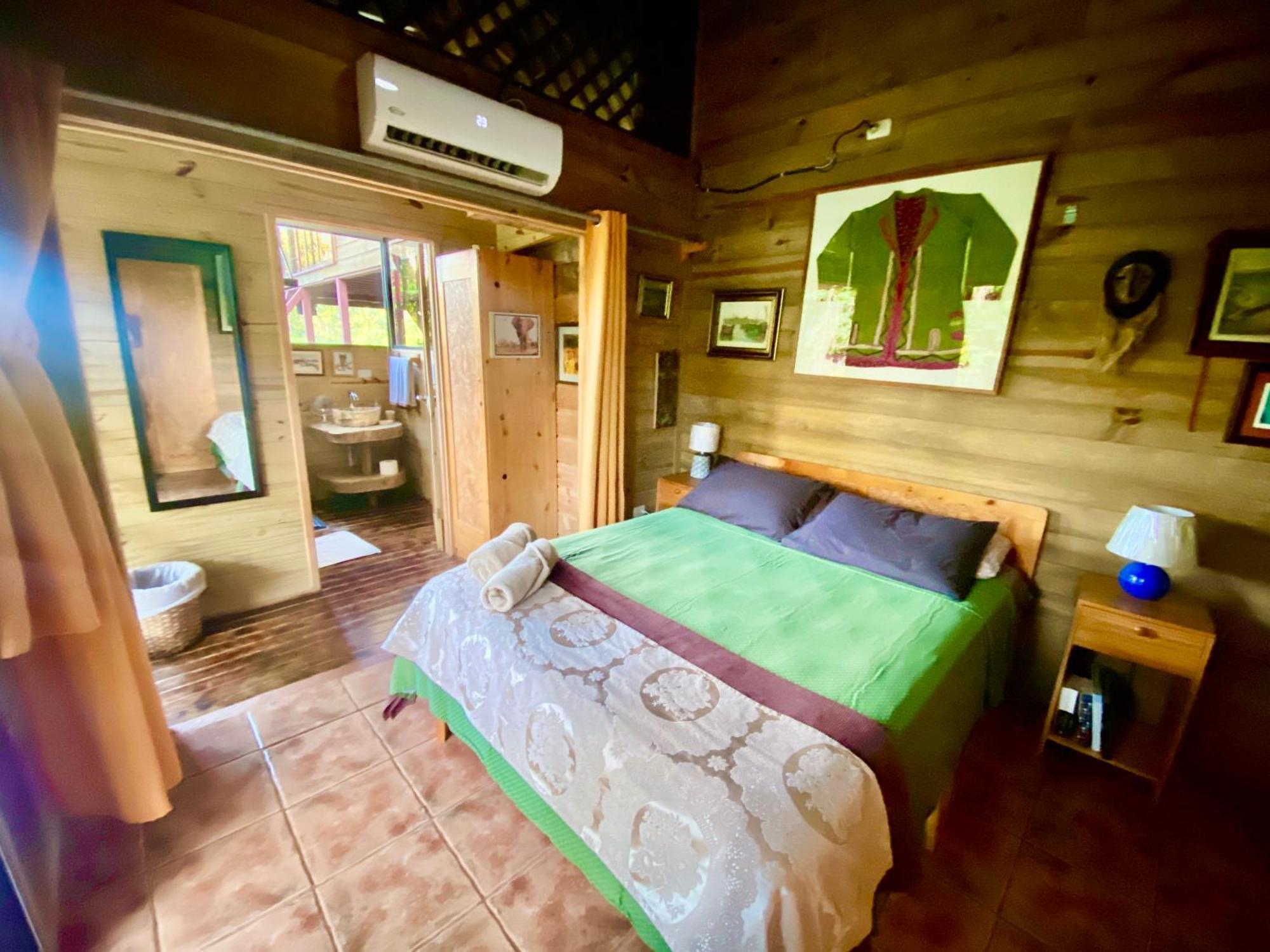 Uvita Oasis Retreat With Villa Cabins And Apartment Exterior photo